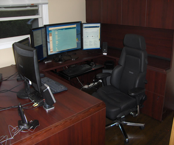 computer desk setup